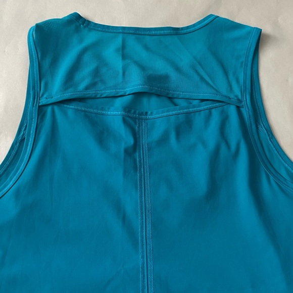 Lululemon Sculpt Tank - Turquoise Tide SZ 4 - Picture 5 of 6